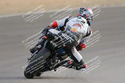 media/Dec-17-2022-SoCal Trackdays (Sat) [[224abd9271]]/Turn 10 Backside (120pm)/